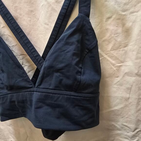 Lululemon Sweat Your Heart Out Bra In Submarine 10 Strappy Criss Cross Back - Picture 2 of 8